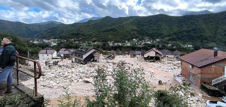 TRAGEDIJA: Sumnja se da je broj poginulih veći od 10 u poplavama i odronima u Jablanici