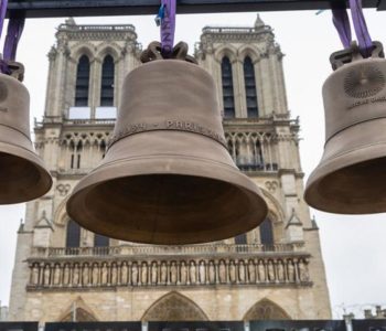 Zvona Notre Dame u Parizu ponovno zvonila nakon požara