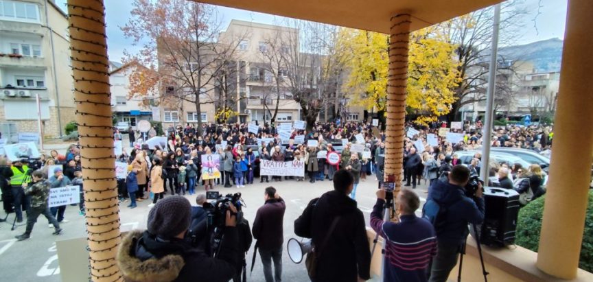 Prosvjetni djelatnici postigli dogovor s Vladom HNŽ-a, ali ne u potpunosti