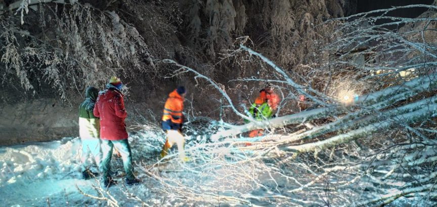 Velike količine snijega izazvale probleme širom BiH