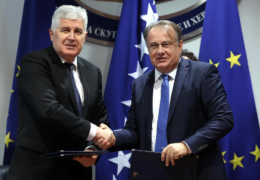 Vlada FBiH se zadužuje 50 milijuna maraka da vrati dugove