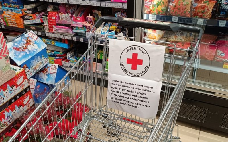 Božićna akcija Crvenog križa općine Prozor-Rama