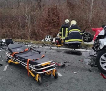 Stradala sestra (22) i njena dva maloljetna brata u nesreći kod Brčkog