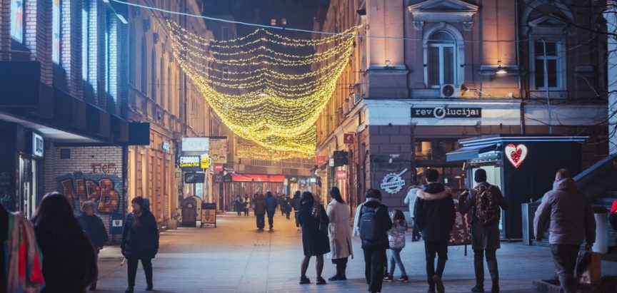 BIH DOČEKUJE 2026.: Od trgova do redova u javnim kuhinjama