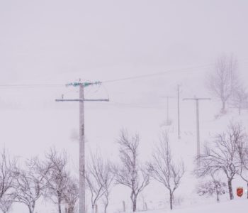 Uslijed snježnog nevremena otežano snabdijevanje električnom energijom, elektromonterske ekipe danonoćno na terenu