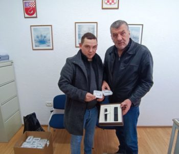 Vrijedna donacija Ilije Perića školama u općini Prozor-Rama