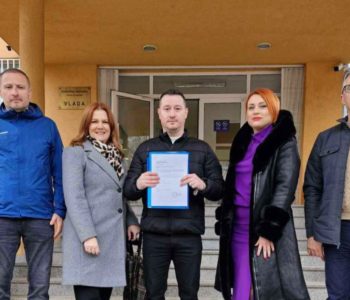Zdravstveni djelatnici podnijeli zahtjev Bevandi, traže povećanje plaća