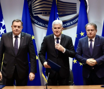 NI UHIĆENJA DODIKA, NI ‘IZBORNOG’, NI EU PUTA: Politička bara prirodno stanište za bh. političare