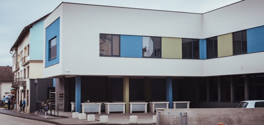 Javni natječaj o davanju na korištenje poslovnih prostora u vlasništvu Općine Prozor-Rama