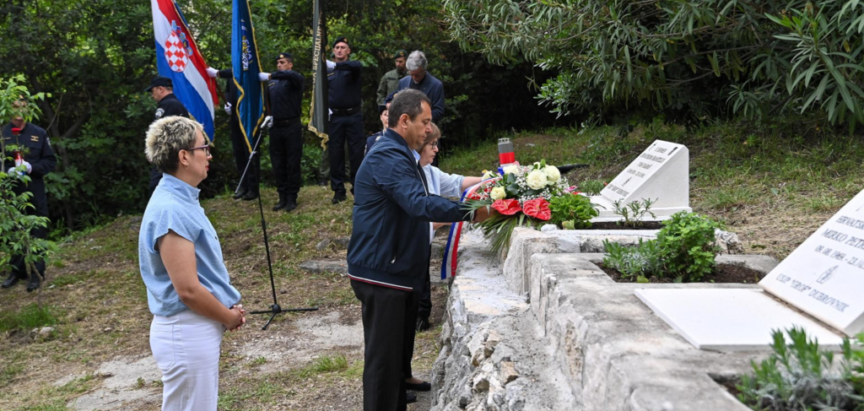 Otkrivena spomen ploča Ivanu Radošu u Dubrovniku