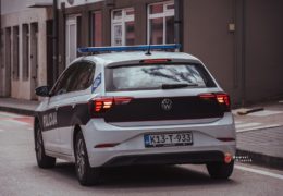POLICIJSKO IZVJEŠĆE: Zapaljena Niva u Rumbocima, provaljeno u kuću u Prozoru..