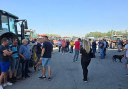 Poljoprivrednici blokirali terminal na granici BiH i Srbije