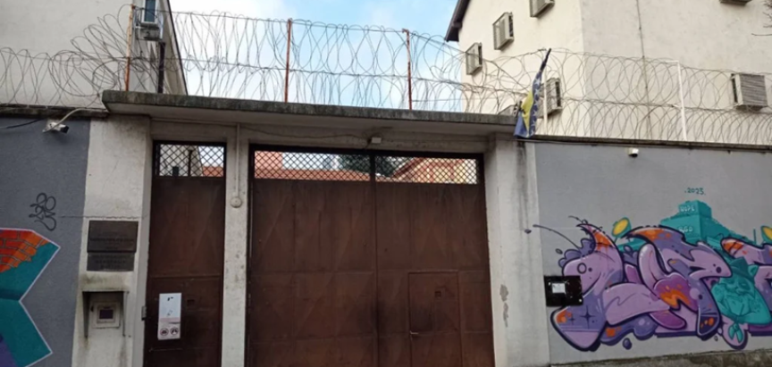 Dronom pokušali dostaviti drogu unutar mostarskog zatvora