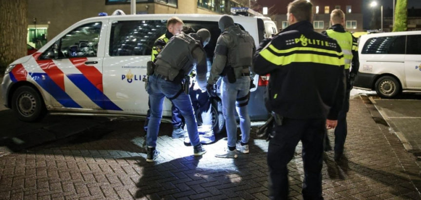 Migrant u Amsterdamu tražio azil pa izbo 17-godišnjakinju i silovao ženu