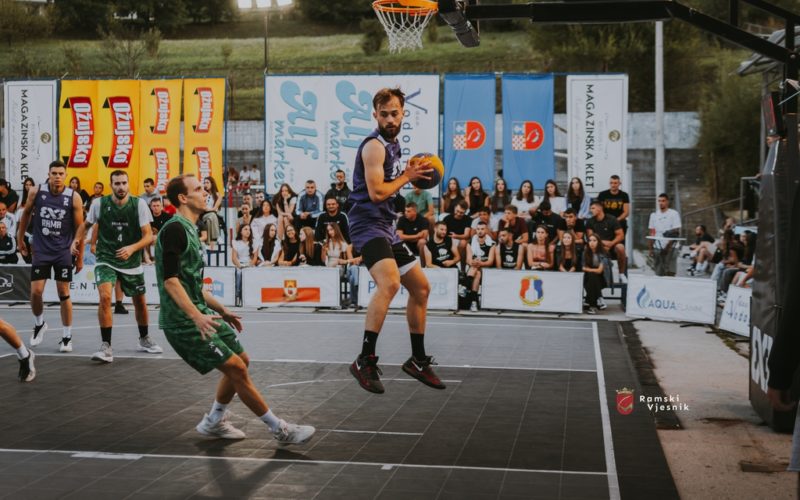 Odigrana druga večer turnira Streetball Rama, poznati parovi završnice