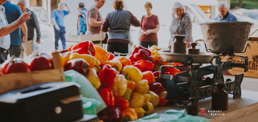 BHRT: ‘Pijace i tržni centri puni, ali su novčanici prazni’