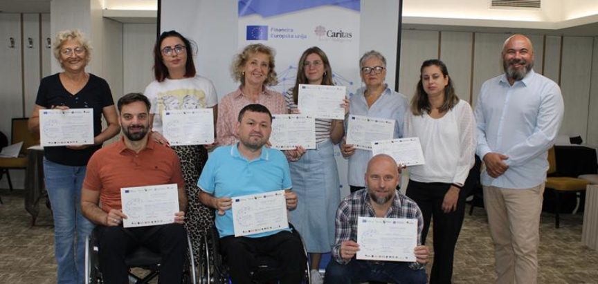 Caritas BiH podijelio 178 000 KM grantova za osobe s invaliditetom