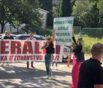 Masovni prosvjed zdravstvenih radnika u Mostaru