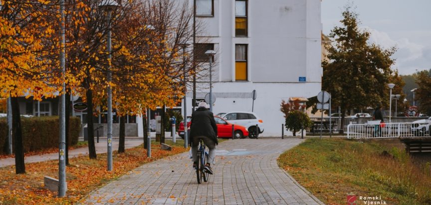 Počinje isplata mirovina za listopad, najniža 599,28 KM