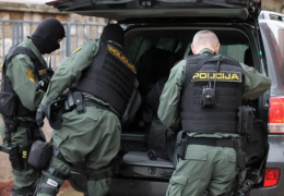 Federalna uprava policije istražuje sumnje u pranje novca, u tijeku pretresi