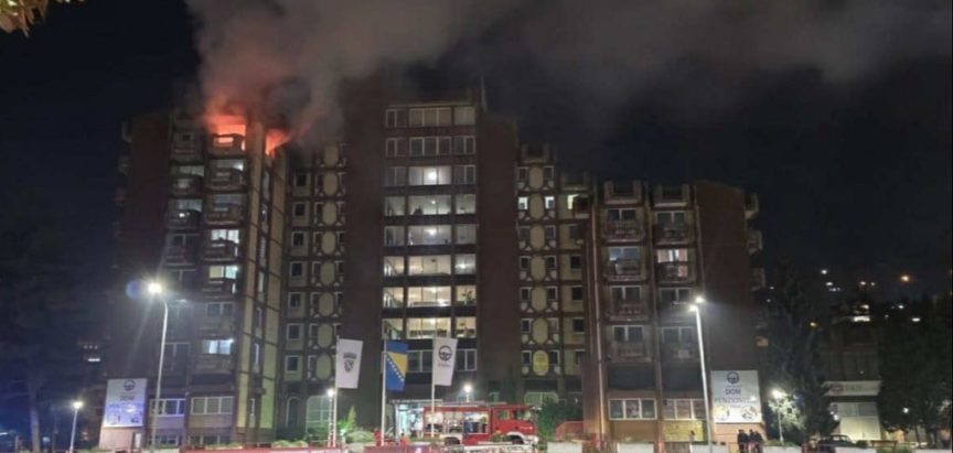 TUZLA: Deset osoba smrtno stradalo u požaru u Domu umirovljenika