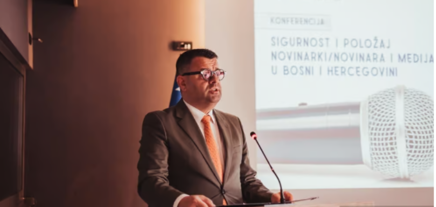 Kad ministar sam sebi dodjeljuje poslove, a sustav to godinama ne primjećuje