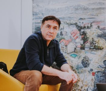 Amer Kobašlija darovao 30 umjetničkih slika Općini Prozor-Rama