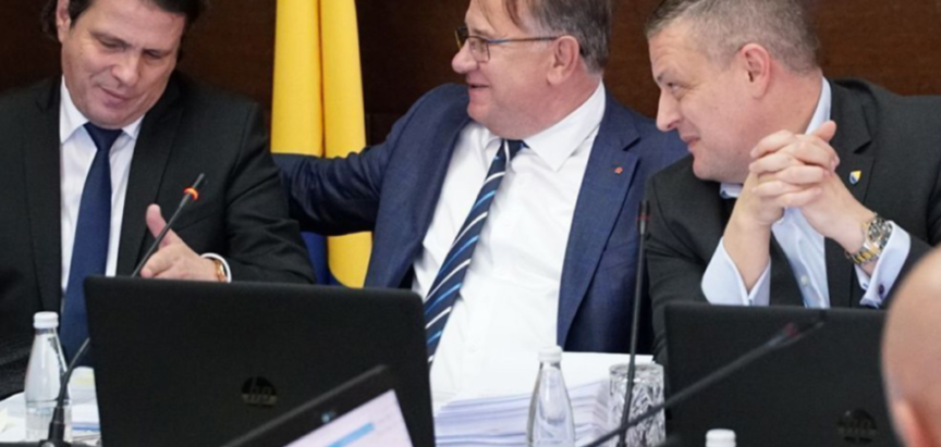 Kako su Nikšić i Kraljević podijelili 50 milijuna maraka: Općine koje su na izborima izabrale SDP i HDZ obilato nagrađene