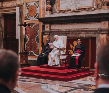 PAPA LAV XIV: Kockanje je pošast koja uništava obitelji