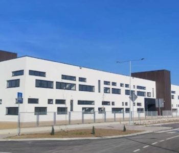 U novoizgrađenoj školi u Laktašima učenici padaju u nesvijest