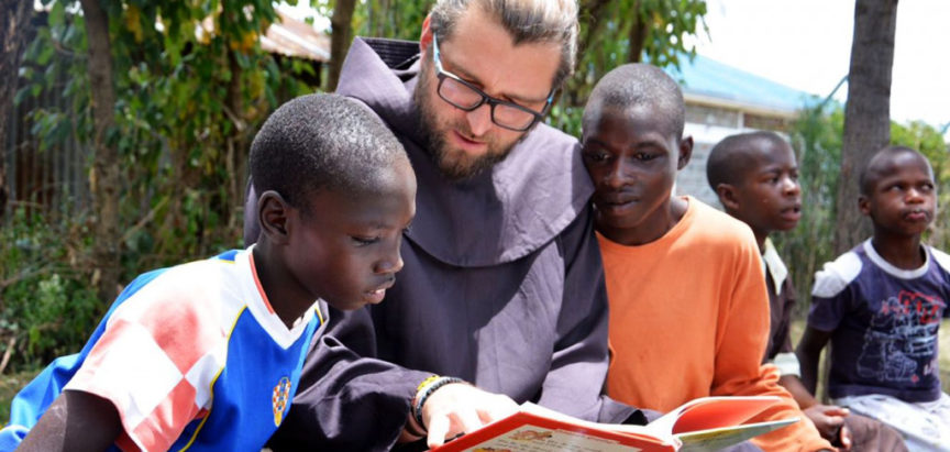 Fra Miro Babić iz Bugojna već 20 godina pomaže siromašnima u Africi i brine o 16 crkvi