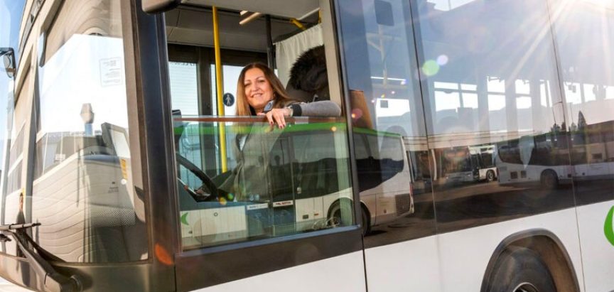 Marijana postala hit u Austriji, svaki dan vozi autobus od 15 tona i ruši predrasude