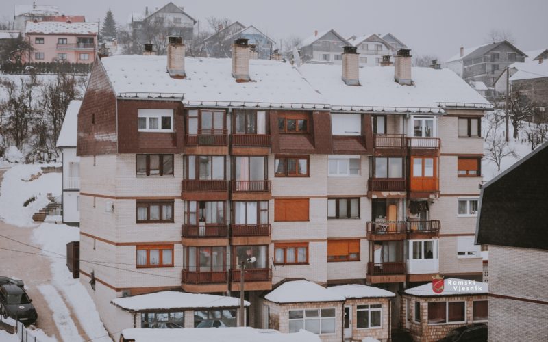 Na prodaju stan u Prozoru