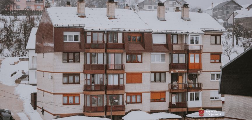 Na prodaju stan u Prozoru