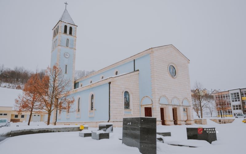 KOLIKO JE VJERNIKA U ŽUPAMA RAMSKOGA DEKANATA: Statistika nakon blagoslova obitelji u 2025. godini