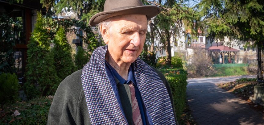 Ivan Kordić, pjesnik, scenarist, publicist i novinar rodio se na današnji dan 22. 2. 1945. godine