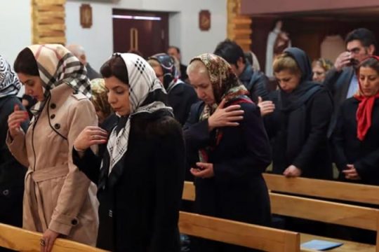 Više od 280 godina zatvora za iranske kršćane