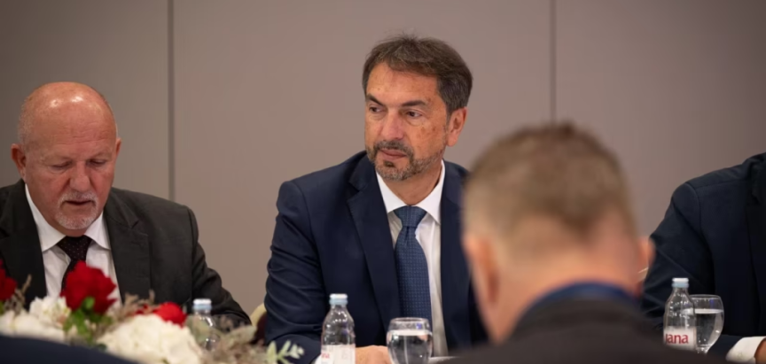 Sjednica o sigurnosti prekinuta, ona o plaćama u institucijama održana bez problema