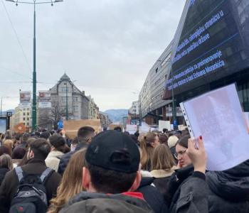 Novi prosvjedi u Sarajevu, mladi blokirali prometnice