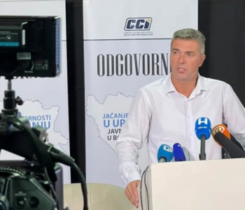 JOŠ JEDNA OSTAVKA: Direktor Gradskog saobraćaja Sarajevo zaplakao pred novinarima