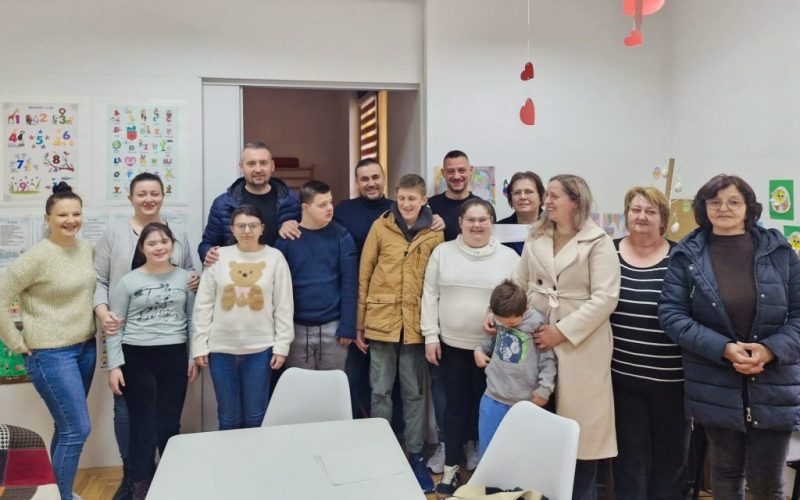 Navijači Dinama uručili vrijednu novčanu donaciju udruzi Djeca nade