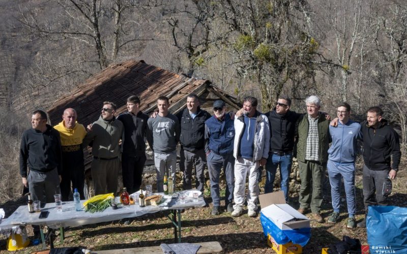 Zapaliti vatru na djedovu ognjištu nakon 33 godine događaj je koji nagovještava  novo vrijeme