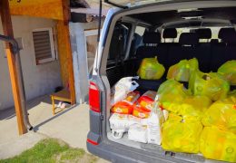 Crveni križ općine Prozor-Rama uoči blagdana podijelio pakete socijalno ugroženim stanovnicima