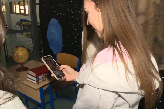 Od jeseni nema više mobitela u švedskim školama