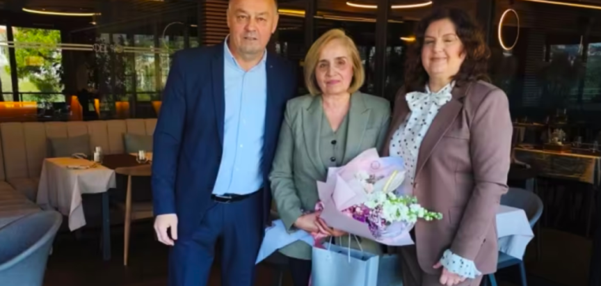 Aktiv ravnatelja srednjih škola ispratio tri ravnateljice u mirovinu, završeno značajno poglavlje dugogodišnjeg rada