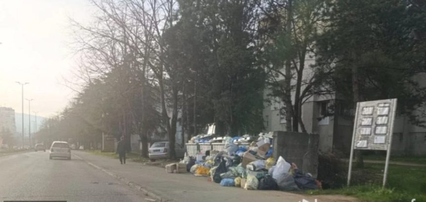 Mostar i jutros zatrpan smećem