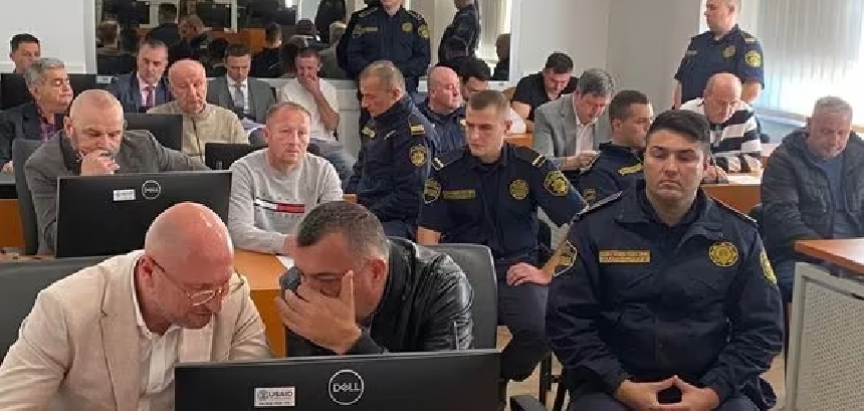 Optuženi za iskorištavanje maloljetnica se izjasnili kako nisu krivi