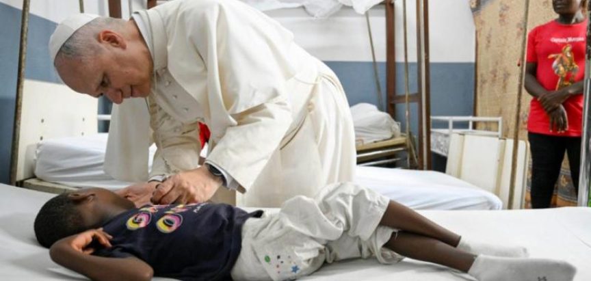 Papa posjetio katoličku bolnicu Saint Paul