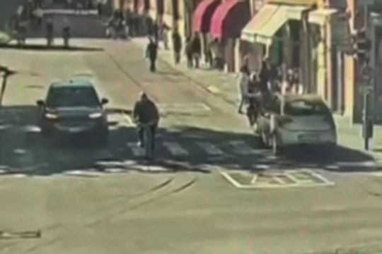 Marokanac se automobilom zabio u pješake u Italiji