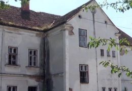 Školu za djecu hrvatskih povratnika sele u oronulu zgradu bez uvjeta i infrastrukture